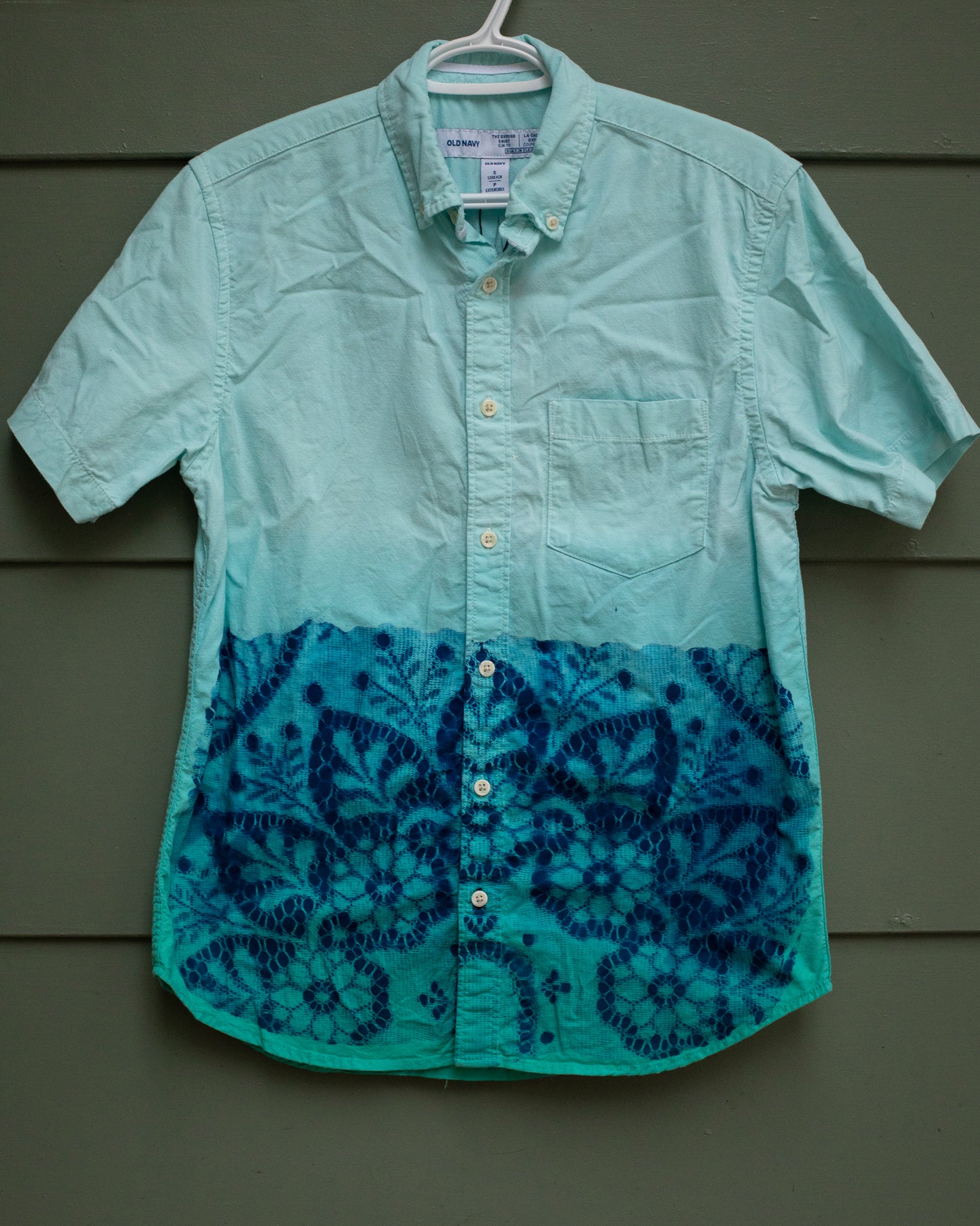 Old Navy Ombré Button Up | Men Small